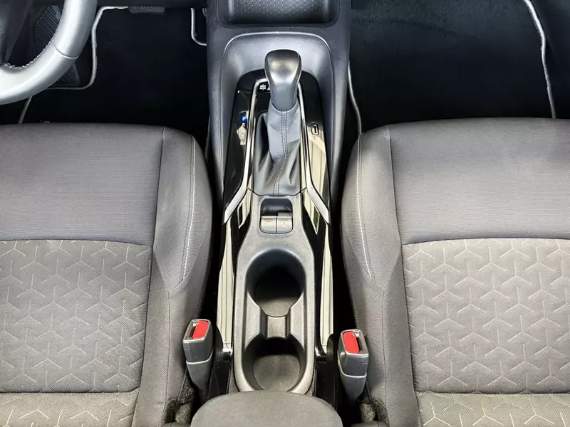 Toyota Corolla 1.8 125H Active E-CVT 122cv Hybrid 122 CV Automático